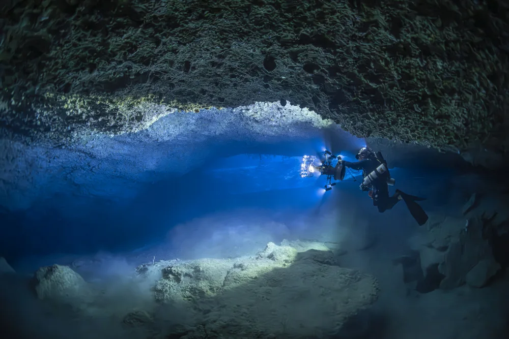 Gabriel, Barathieu: Photogrametric Deep Cave Expedition