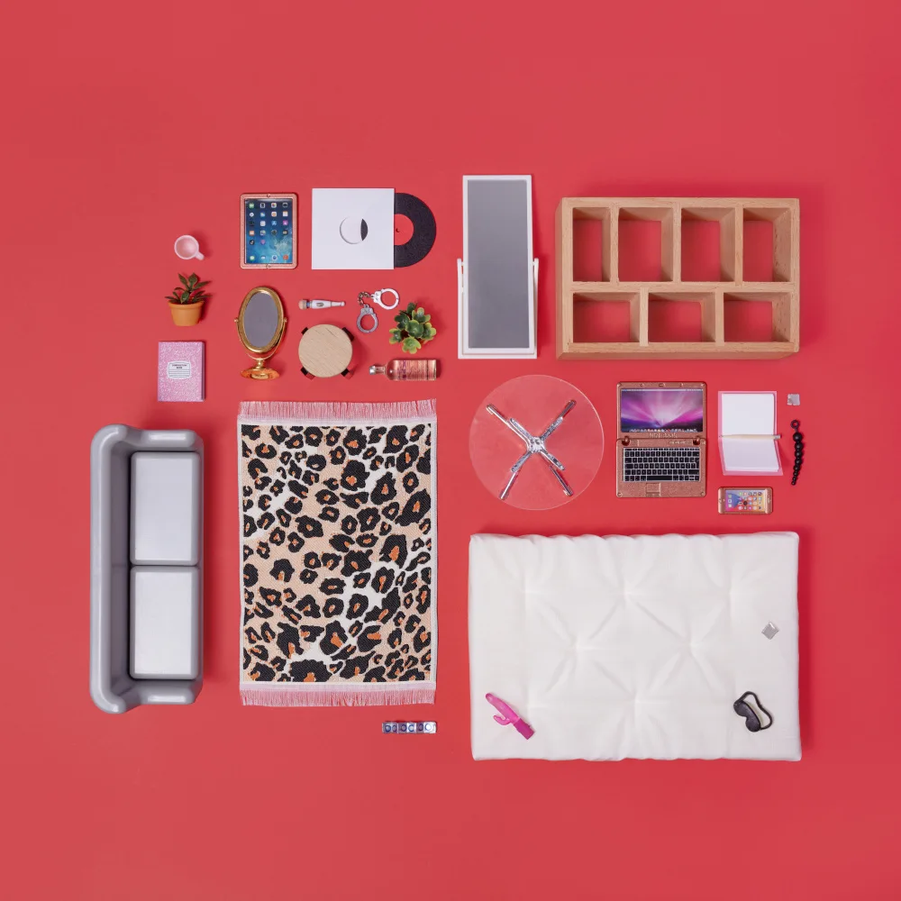 Ramiro, Julia: Inventario delle case delle bambole / rosso