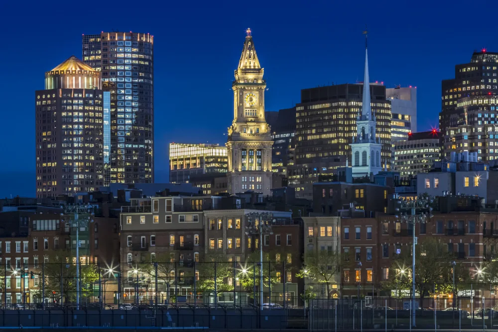 Viola, Melanie: BOSTON večerní panorama North End a finanční čtvrti