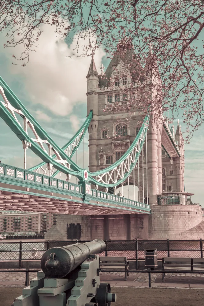Viola, Melanie: LONDÝN Tower Bridge v detailu | městský vintage styl
