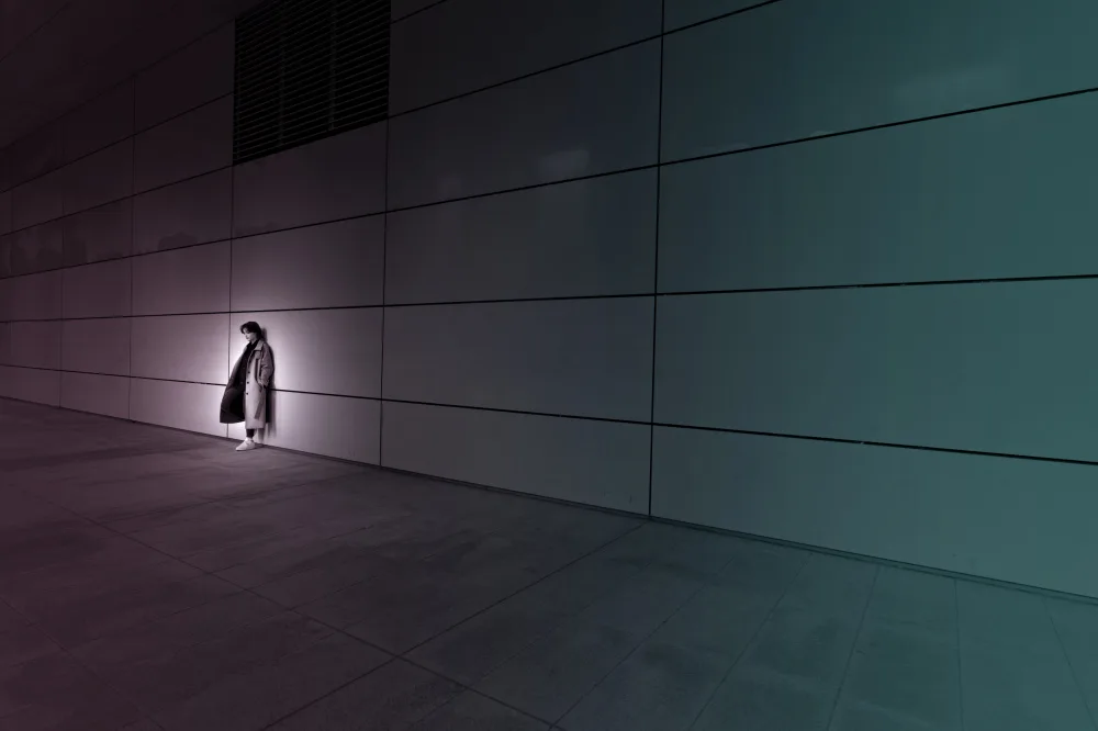 moucorn: ALONE
