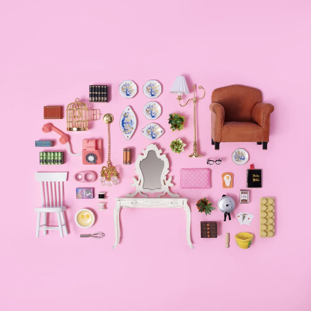 Ramiro, Julia: "Inventaire de la maison de poupée / rose "