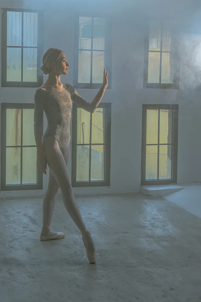 Koller, Gila: Ballet dancer