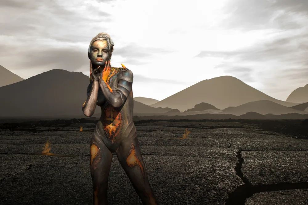 Diepenbroek, von Christine: a creature of fire and smoke