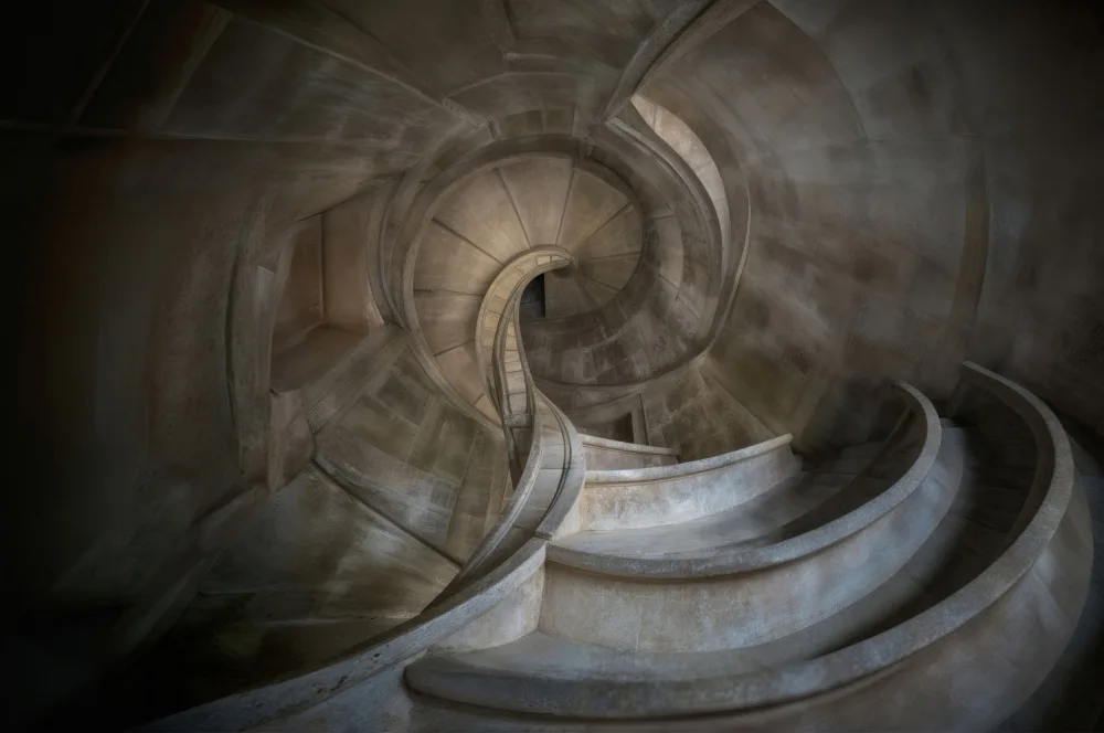 Satriani, Giuseppe: Spiral towards elsewhere