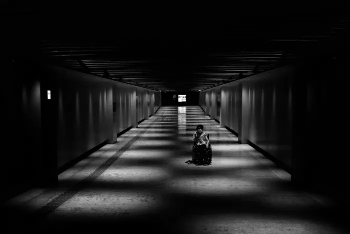 Isobe, Shinji: Dark street