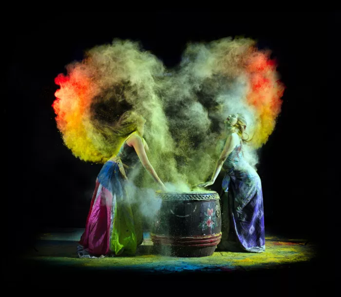 Bunjamin, Antonyus: Holly Powder Dance
