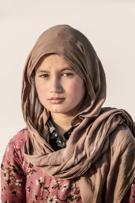 Cole, Trevor: Afghani girl