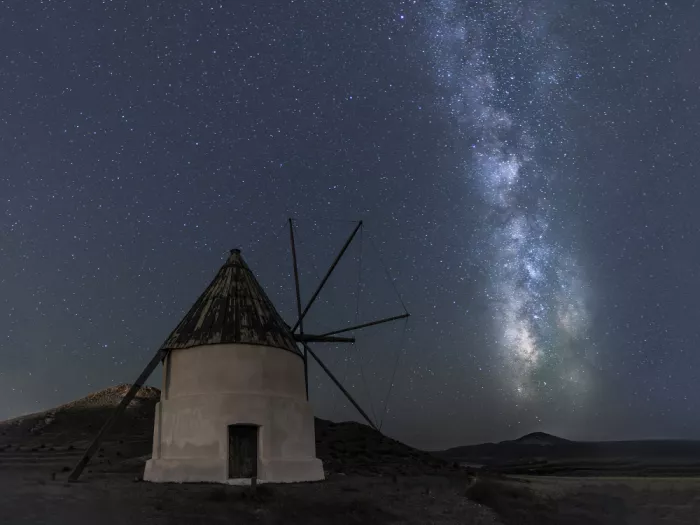 Guillen, Jose Manuel: The mill and the stars