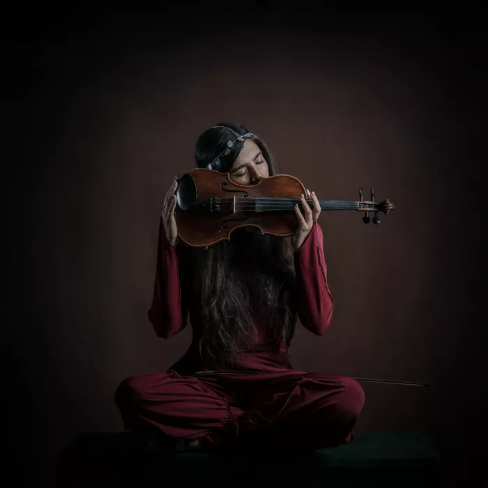 Hasheminasab, Moein: Persian girl