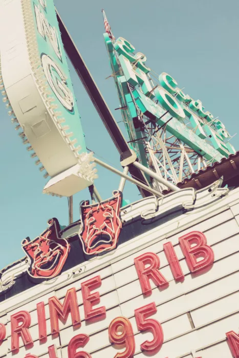 Studio, Pictufy: Insegne al neon di Las Vegas