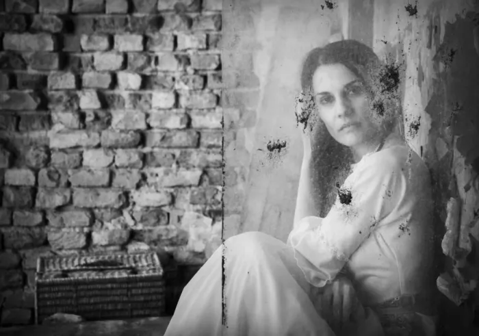 Bosogea-Tudor, Ileana: Half of thought