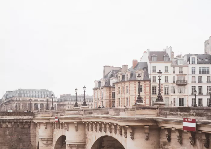 McQueen, Talitha: Ponte di Parigi 2407 Rapporto iso