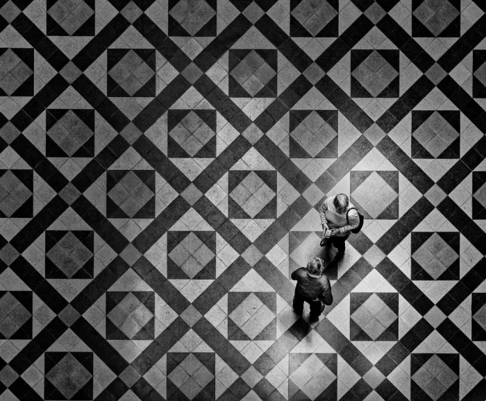 Timar, Andreas: geometric dialogue