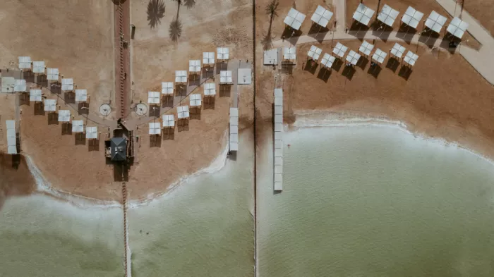 Kazamil, Farid: The Dead Sea