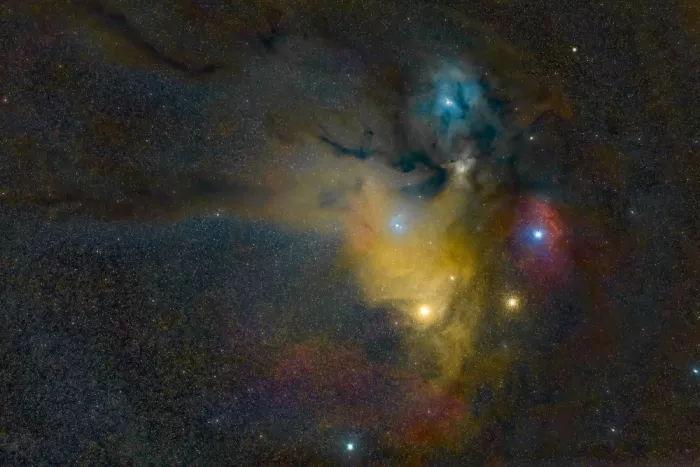 Tamajo, Massimo: Nubi di Rho Ophiuchi