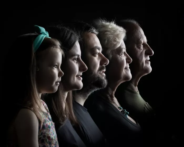 Girmencea, Robert: Family portrait