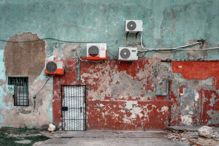 Bauer, Andy: Air Conditioner
