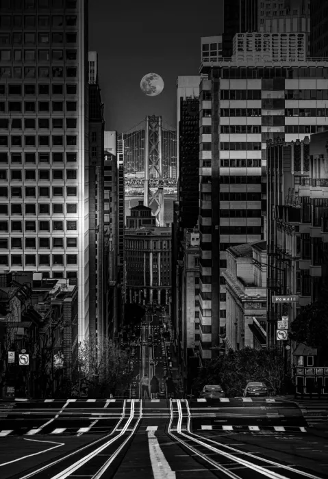 Zeng, Jiahong: Mond zwischen Wolkenkratzern