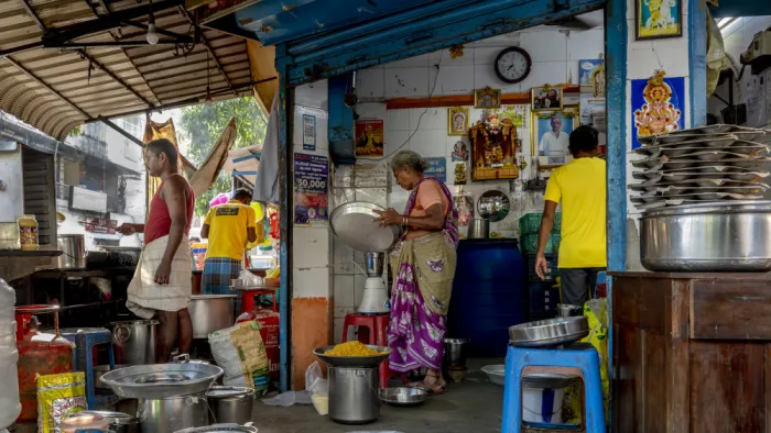 GV, BALASUBRAMANIAN: Kitchen