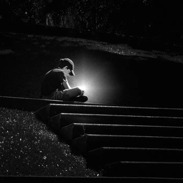 Tänzer, Ina: fascinated by the light