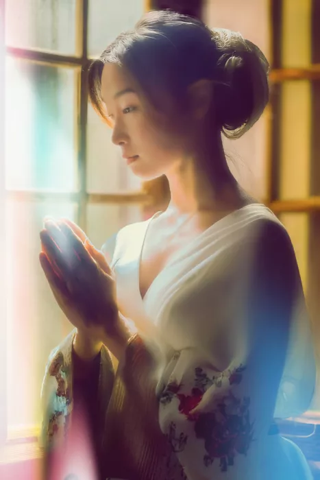 Sameshima, Yasutaka: Prayer at the window