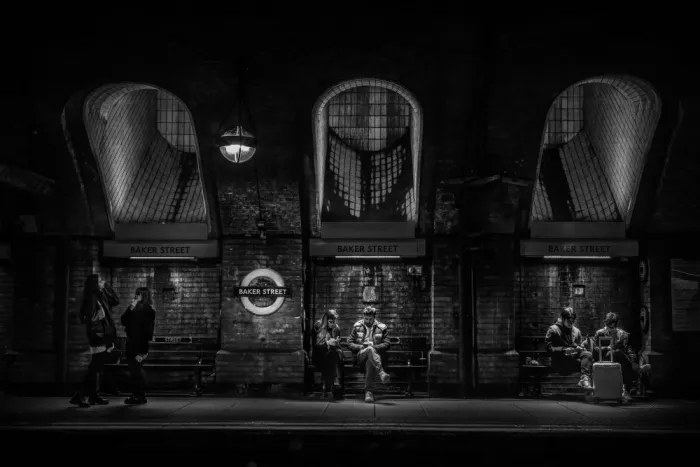 Zhou, Steven: Stanice Baker Street 4