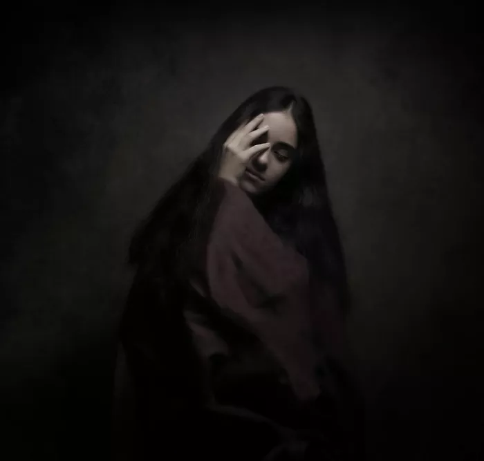Hasheminasab, Moein: Persian girl