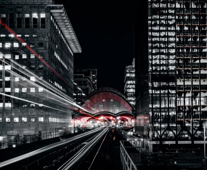 Ling, Ariel: London Train Light