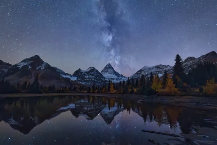 Zheng, Michael: Mount Assiniboine Under The Night Sky