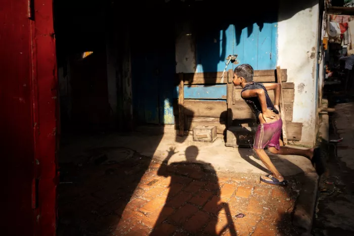 Biswas, Kuntal: Shadow play