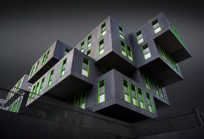 Schwerdtfeger, M Roland: Cubique IV