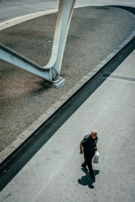 Bauer, Andy: Walking