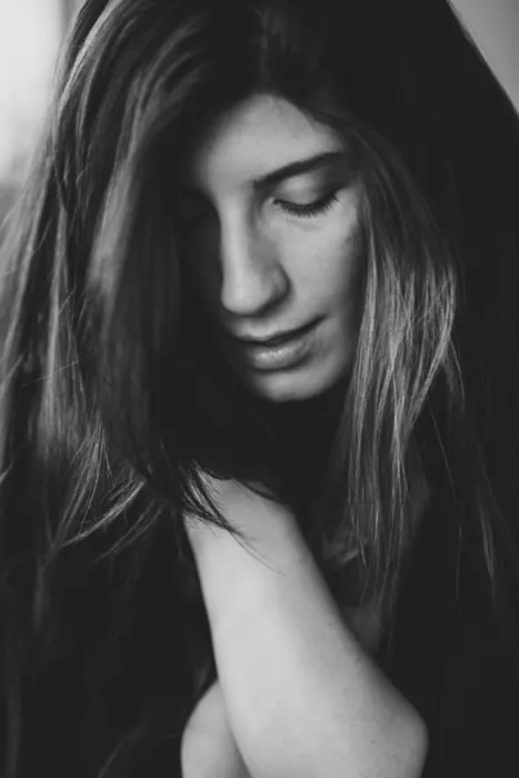 akyurt, engin: Ritratto di bella ragazza