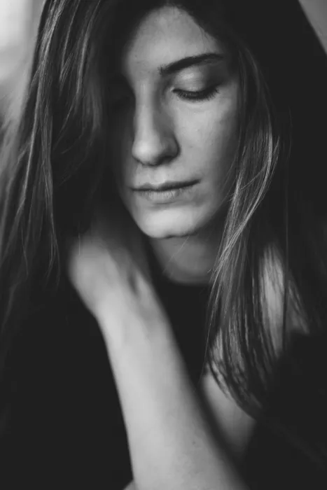 akyurt, engin: Ritratto di bella ragazza