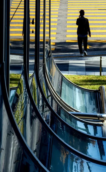 hee, dong HAN: curved