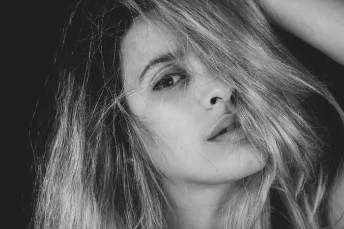 akyurt, engin: Portrét mladé dívky