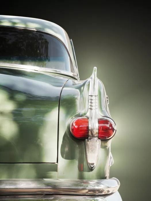 Gube, Beate: American classic car Patrician 1954 Tail light