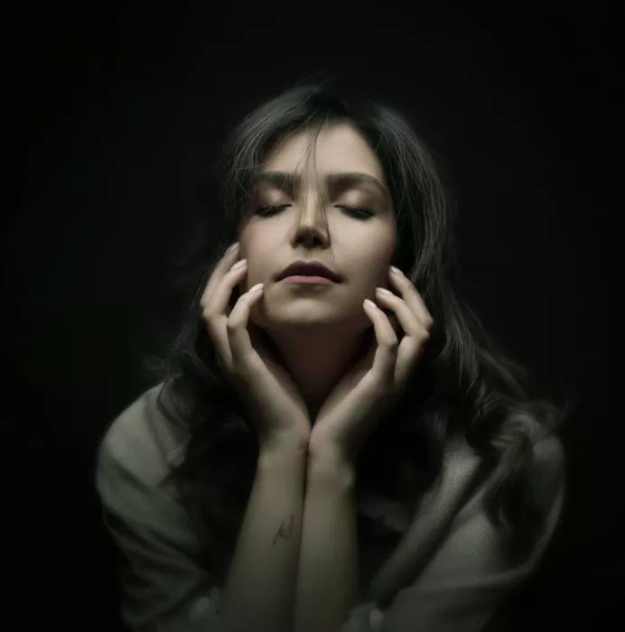 Hasheminasab, Moein: Persian girl