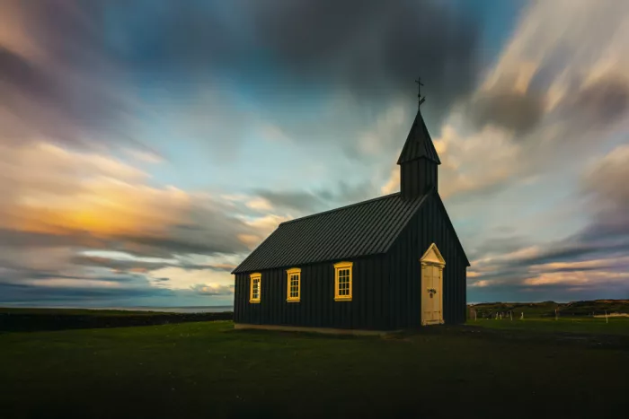 Wu, Irene: Twilight chapel