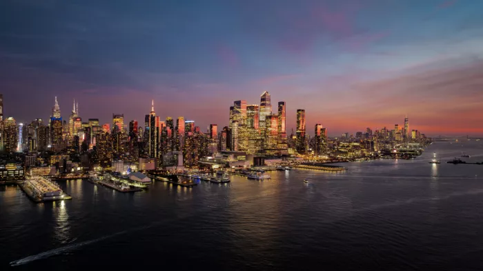 Dai, (David) Wei: Evening Lights on the Hudson