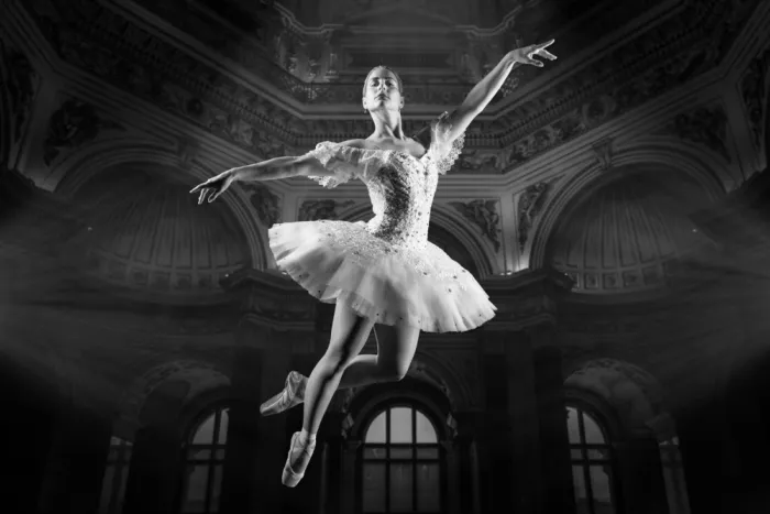 Egger, Marcel: Ballerina Salto-BW
