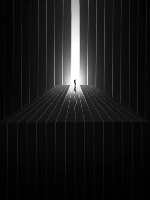 Alizolghadri93: Crack of light