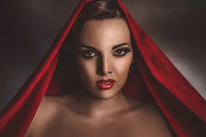 Tambè, Peppe: Scarlet red
