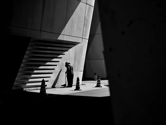 Zijun, Yu: Shadow