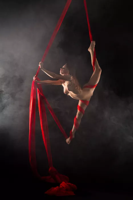 bicibici: Aerial silk