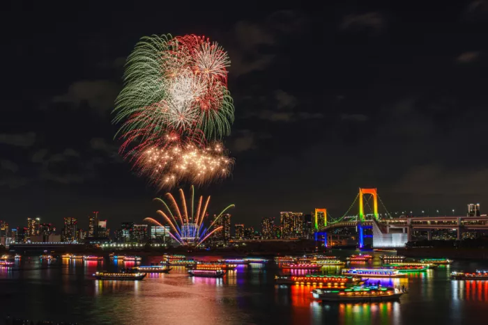 TORIKAI, JUNKO: Fireworks in Tokyo