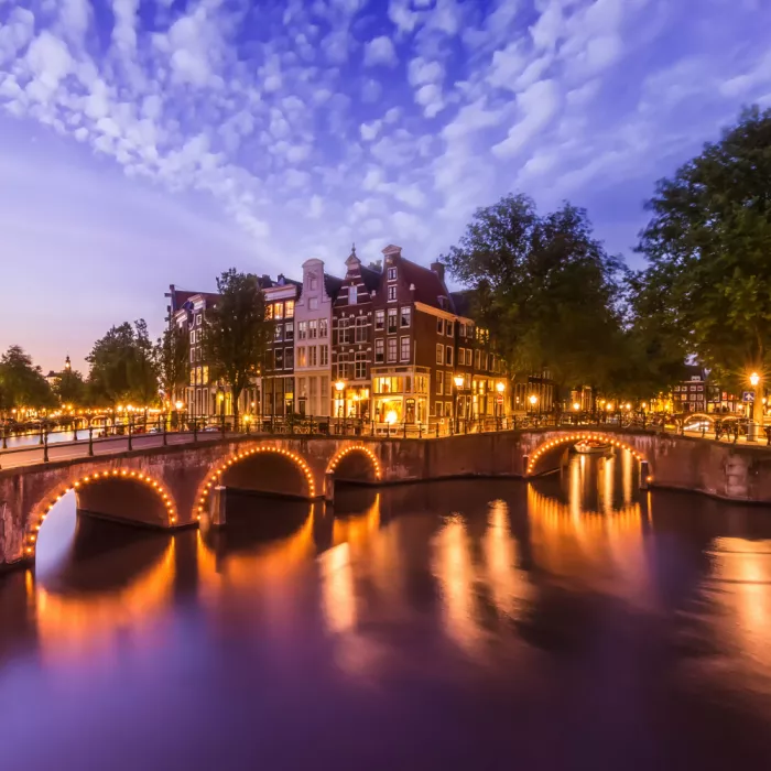Viola, Melanie: AMSTERDAM Paysage nocturne idyllique de Keizersgracht et Leidsegracht