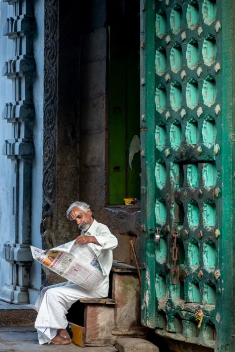 GV, BALASUBRAMANIAN: Entrance to a Temple