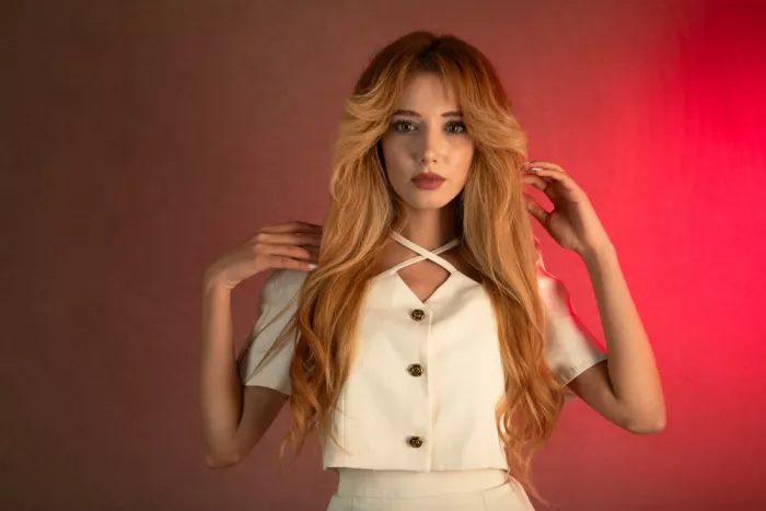 VAGRAMYAN, GAGIK: ROZALI PORTRAIT